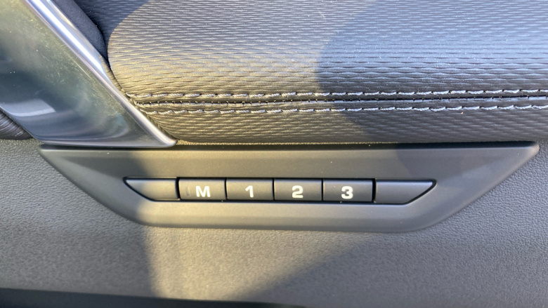 Land Rover Discovery Sport 1.5 P270e Dynamic SE 5dr Auto [5 Seat] Station Wagon